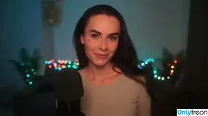 HeyHelen ASMR / heyhelen_asmr nude photo #0065