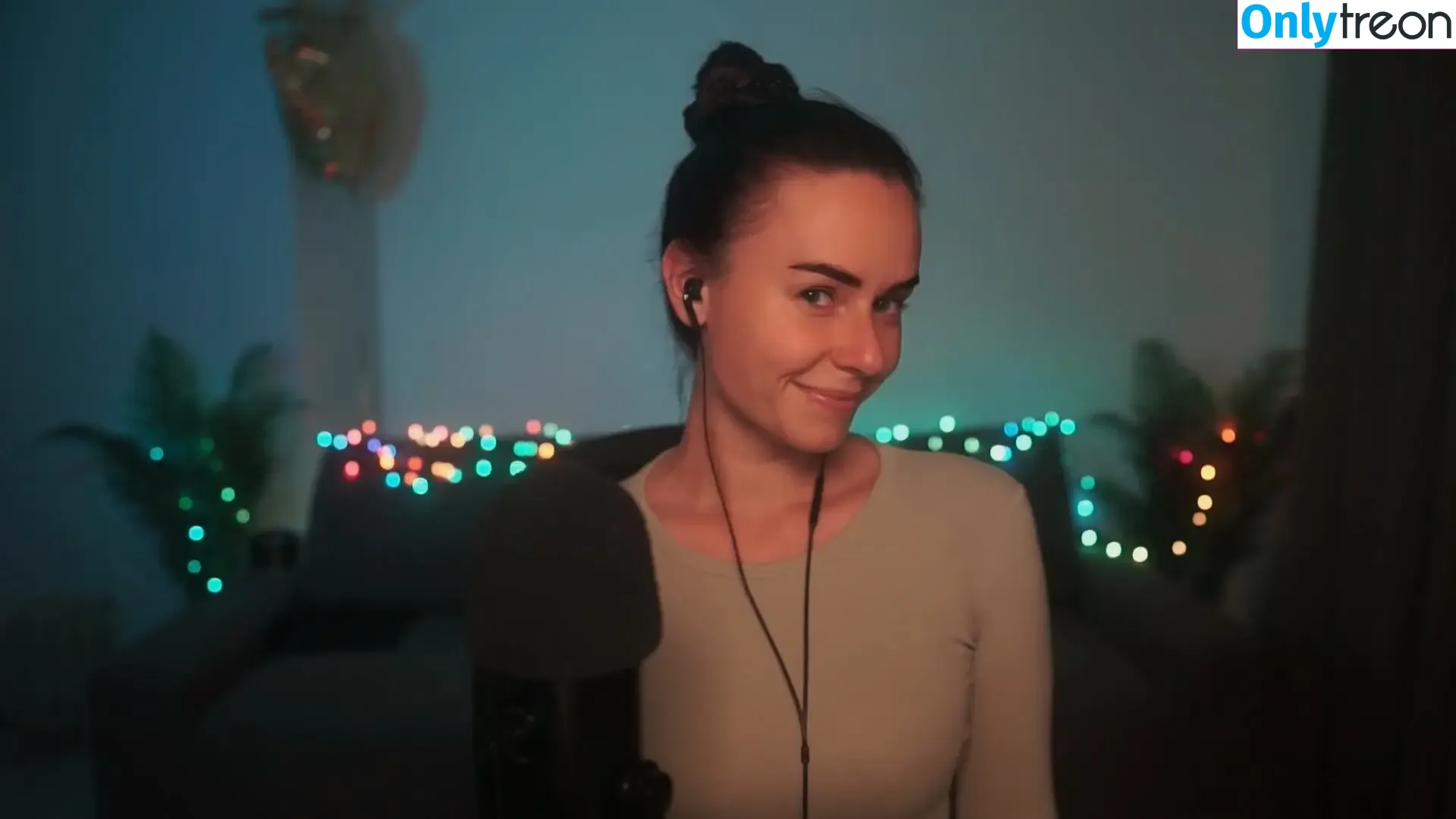 HeyHelen ASMR nude photo #0062 (heyhelen_asmr)