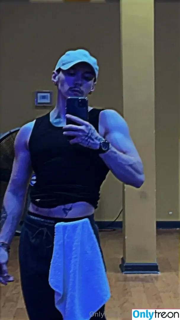 heyitsjustyn nude photo #0001 (heyitsjustyn)