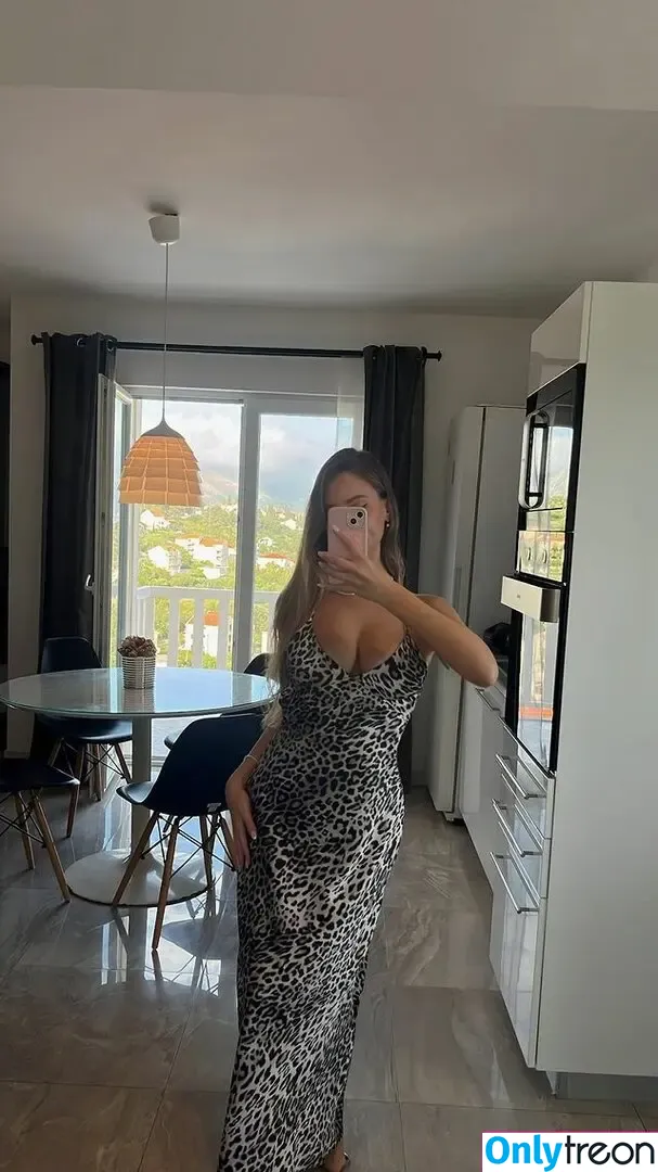 Hila nude photo #0008 (Hila Kamm / Kamm.hila / hila_klein)