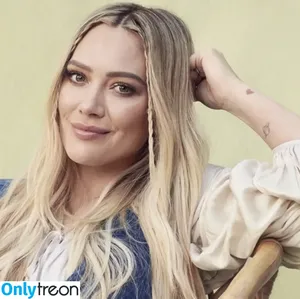 Hilary Duff / hilaryduff / kylanharv nude photo #0065
