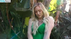 Hilary Duff / hilaryduff / kylanharv nude photo #0127