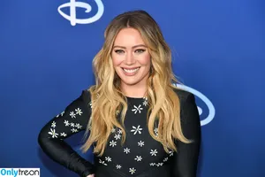 Hilary Duff / hilaryduff / kylanharv nude photo #0258