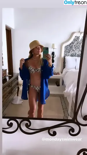 Hilary Duff / hilaryduff / kylanharv nude photo #0462