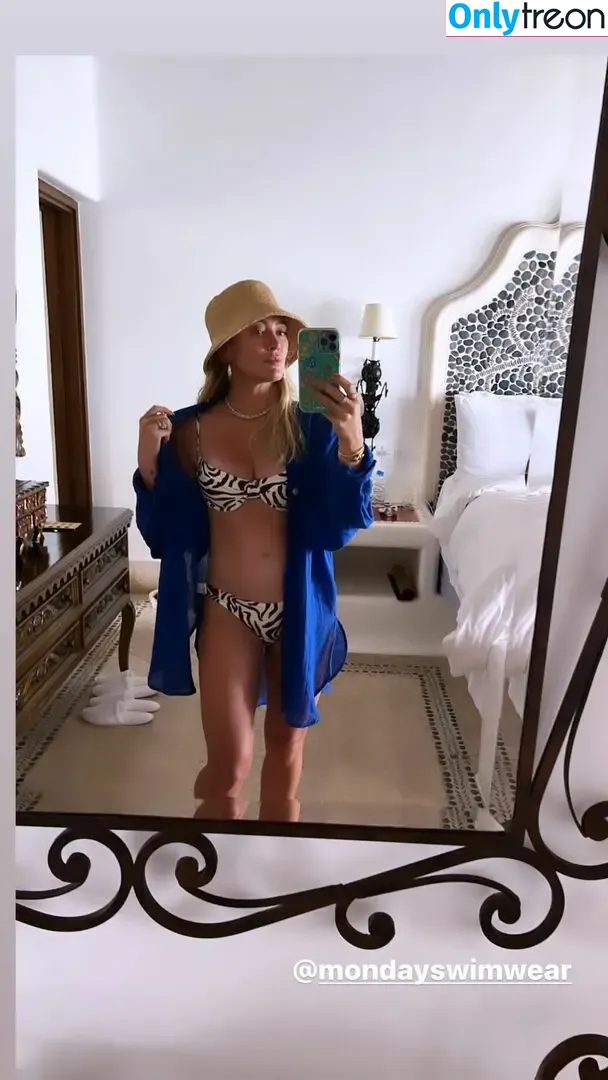 Hilary Duff nude photo #0462 (hilaryduff / kylanharv)