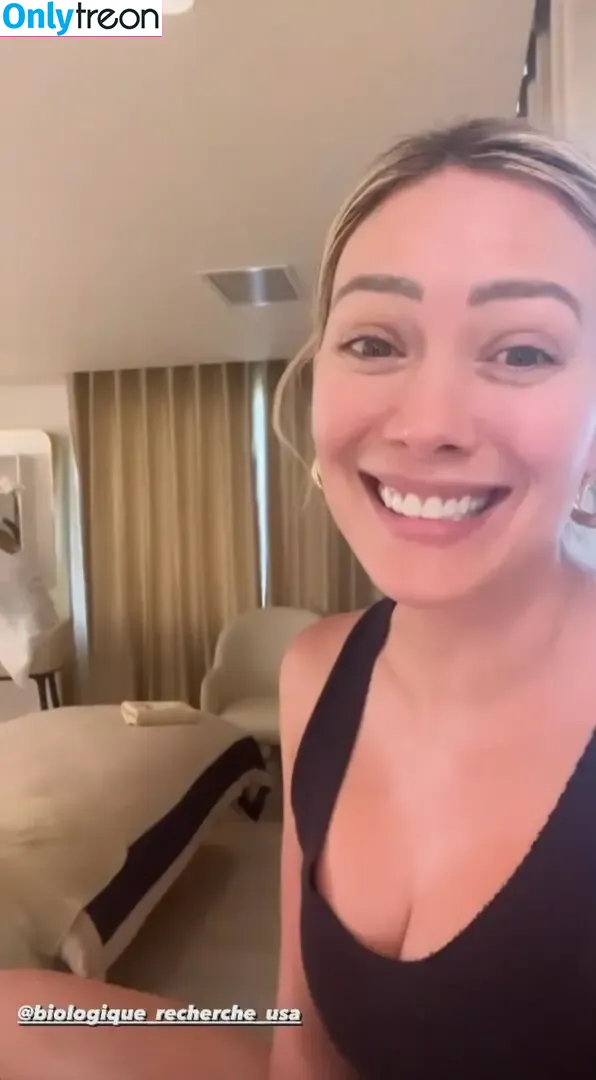 Hilary Duff nude photo #0492 (hilaryduff / kylanharv)