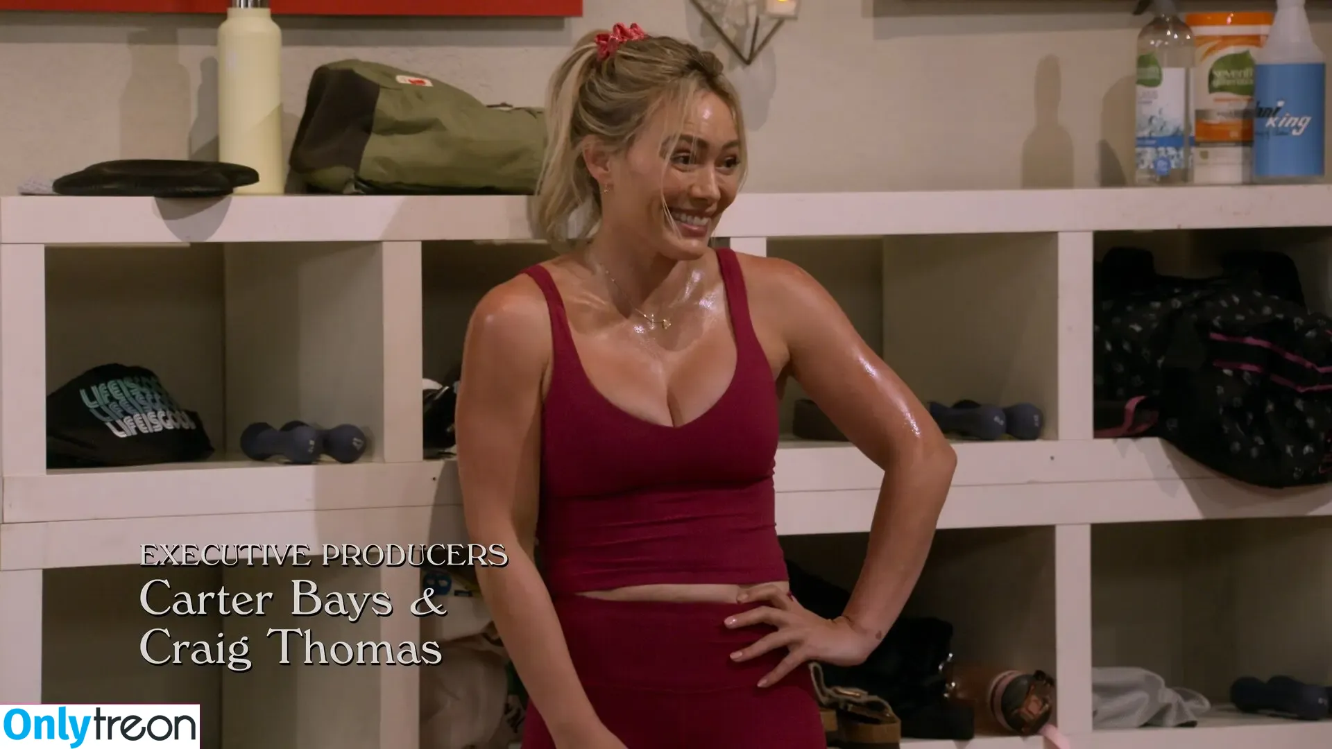 Hilary Duff nude photo #0566 (hilaryduff / kylanharv)