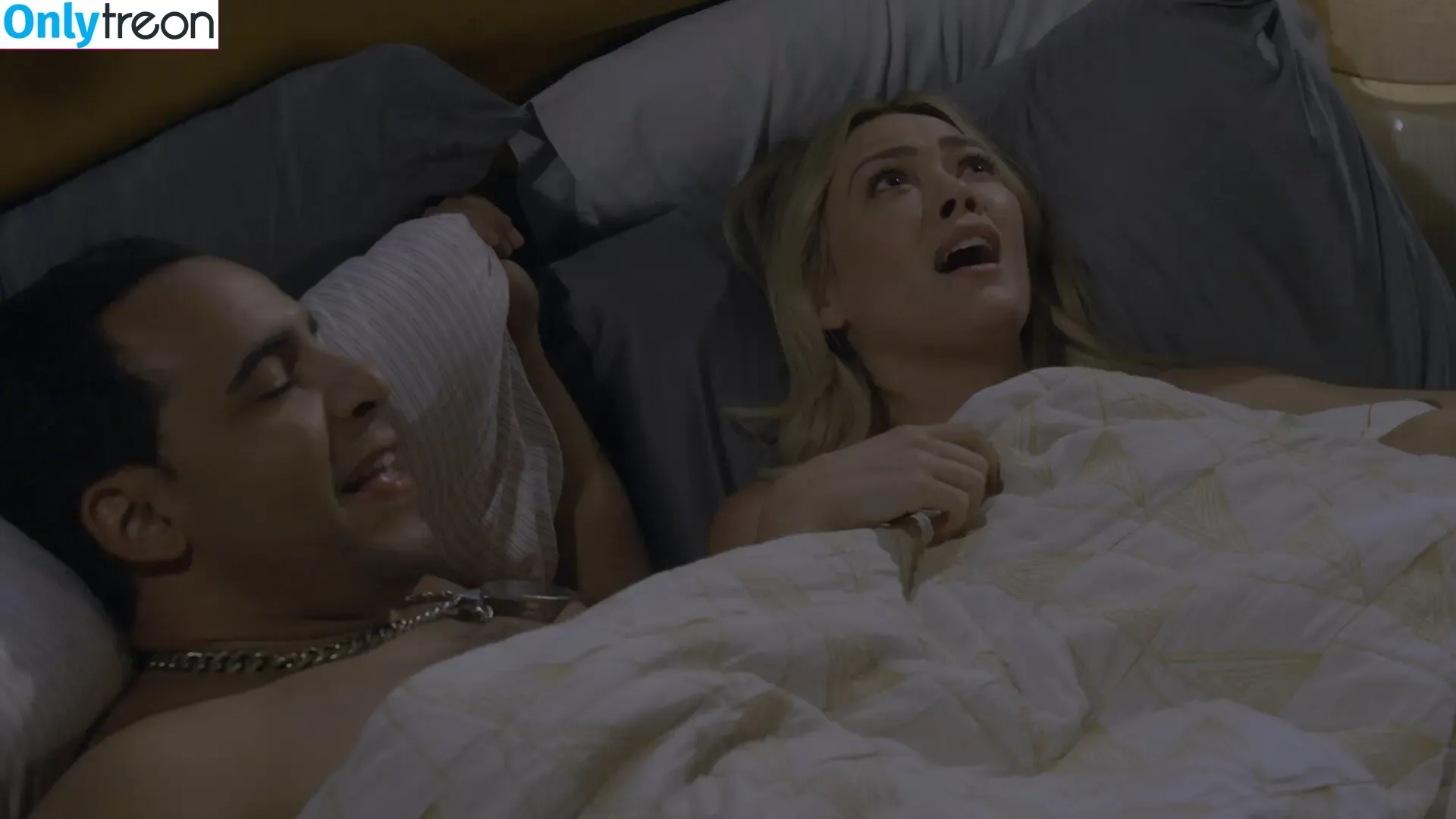 Hilary Duff nude photo #0618 (hilaryduff / kylanharv)