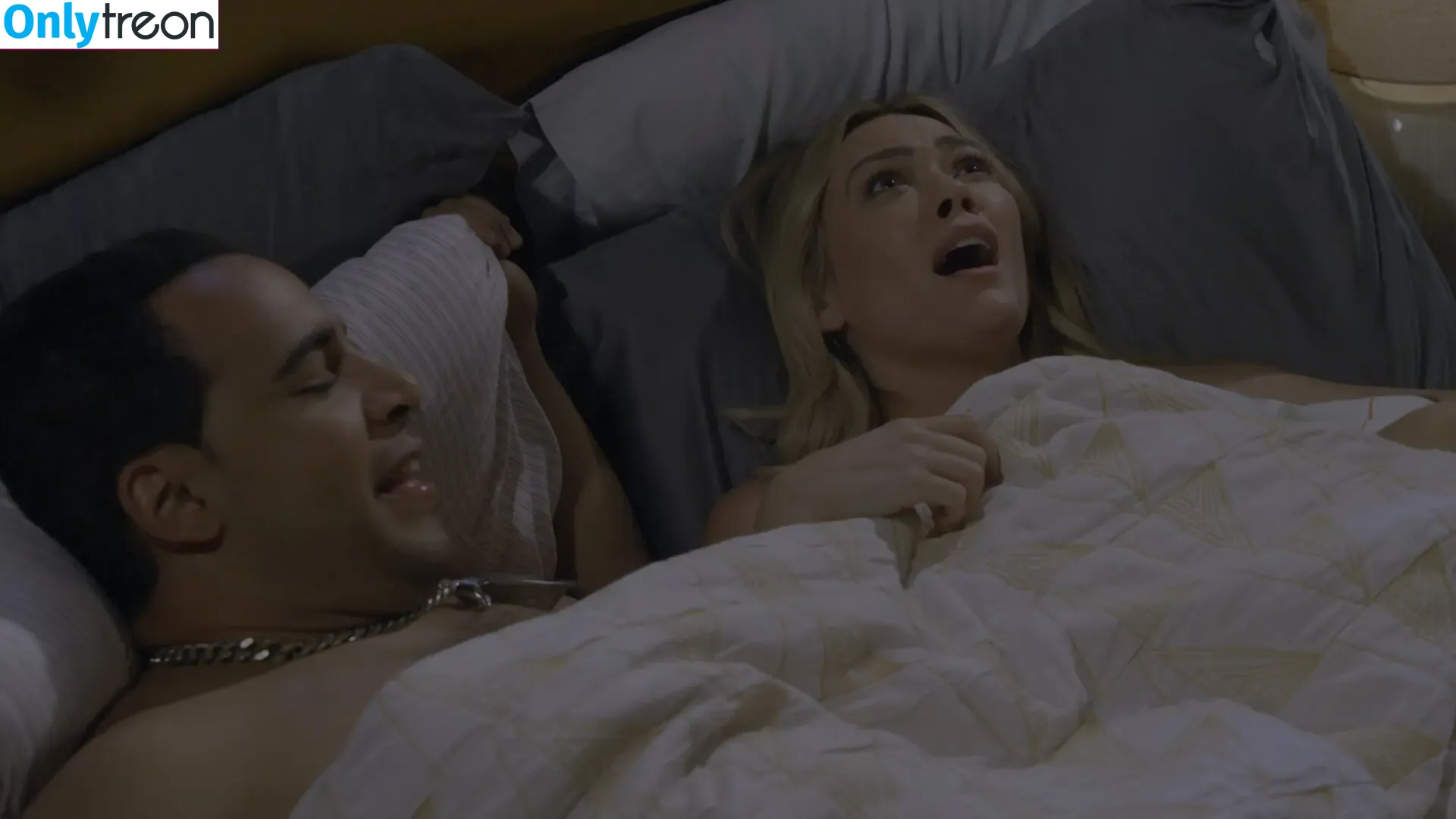Hilary Duff nude photo #0619 (hilaryduff / kylanharv)