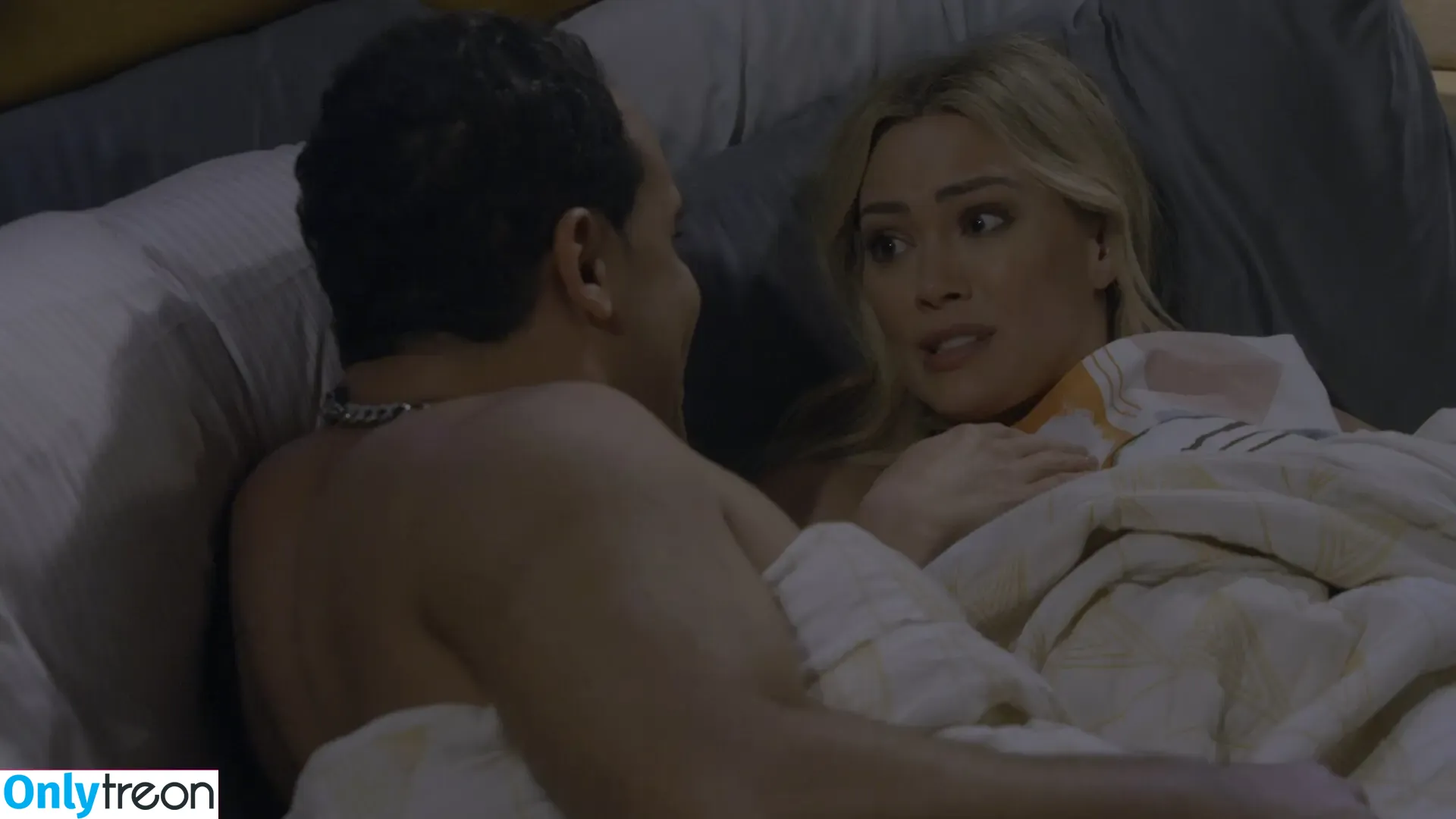 Hilary Duff nude photo #0623 (hilaryduff / kylanharv)