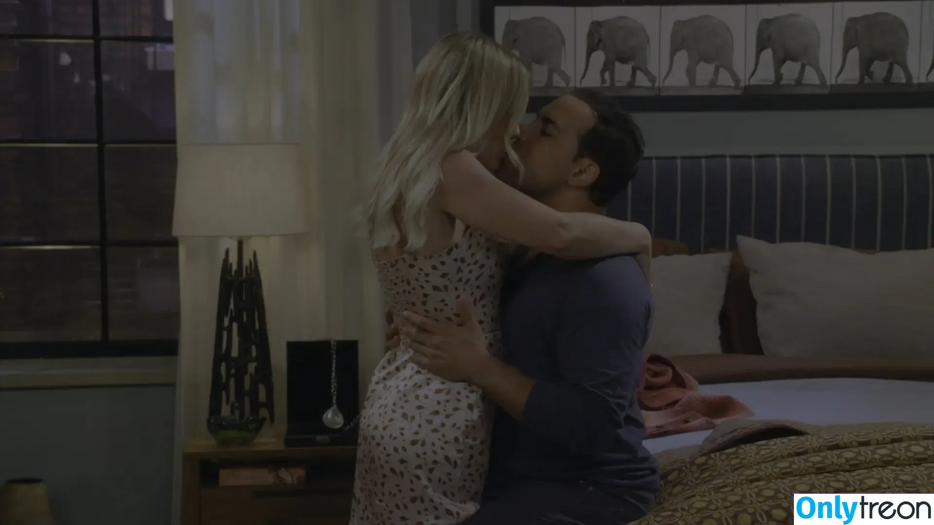 Hilary Duff nude photo #0641 (hilaryduff / kylanharv)