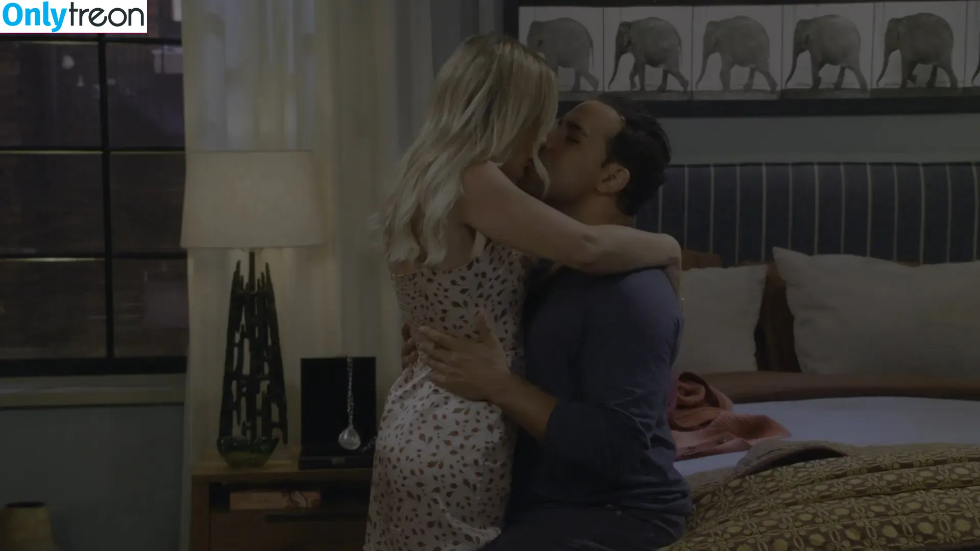 Hilary Duff nude photo #0645 (hilaryduff / kylanharv)