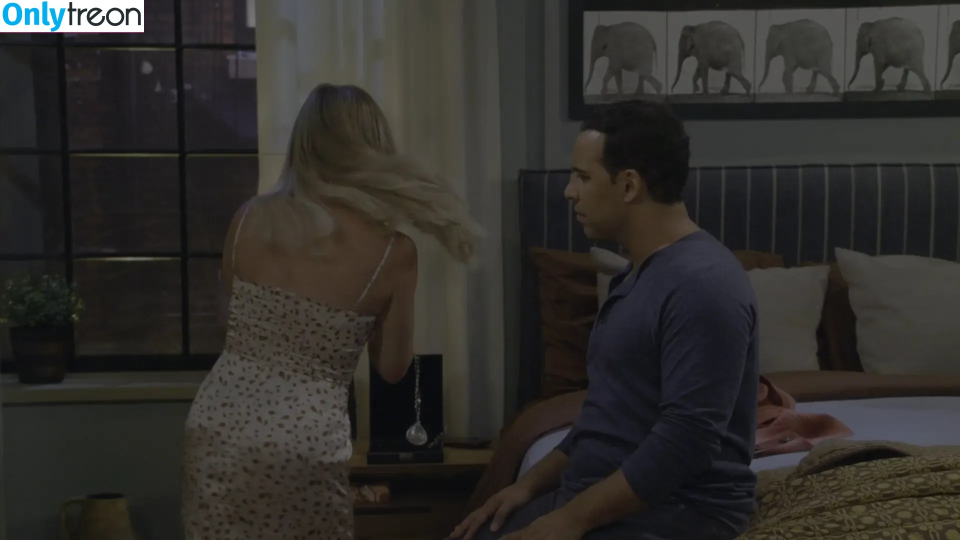 Hilary Duff nude photo #0653 (hilaryduff / kylanharv)