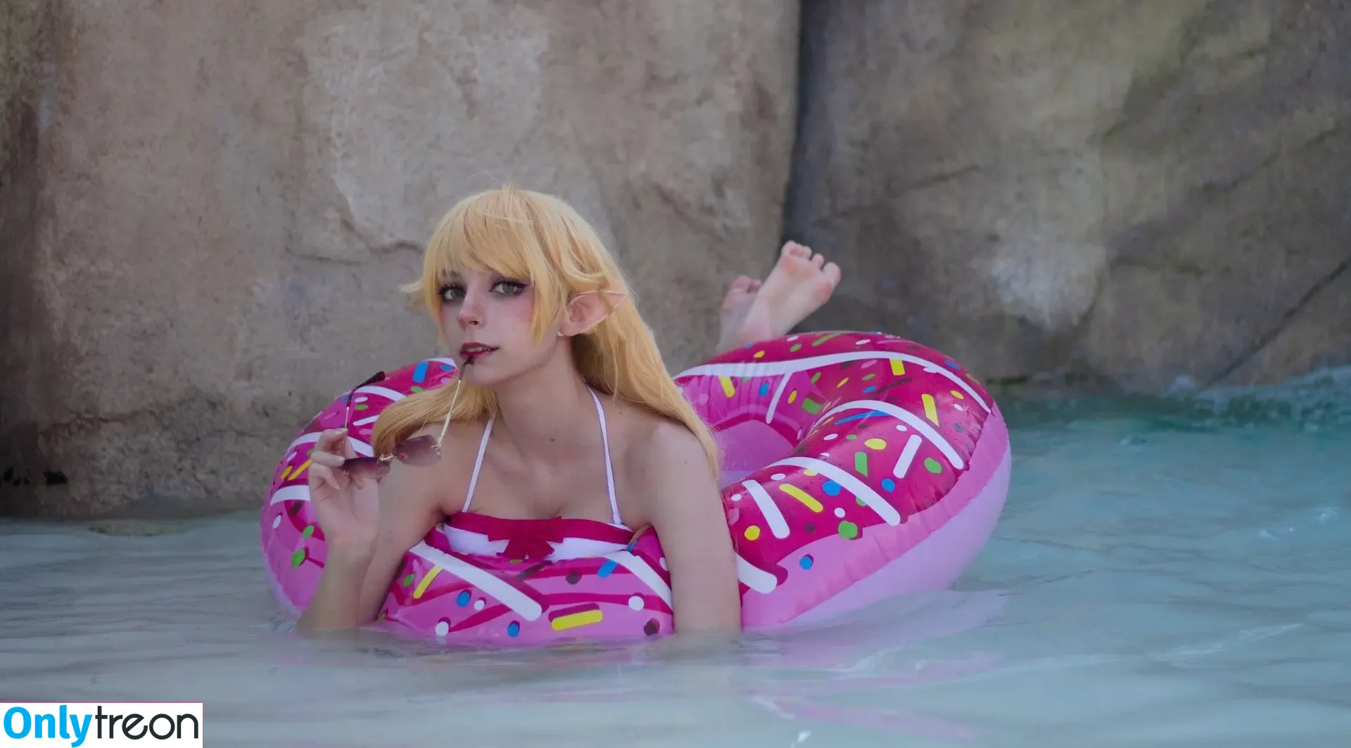 Himee.lily nude photo #0308 (Himeecosplay / kawaiierotica)