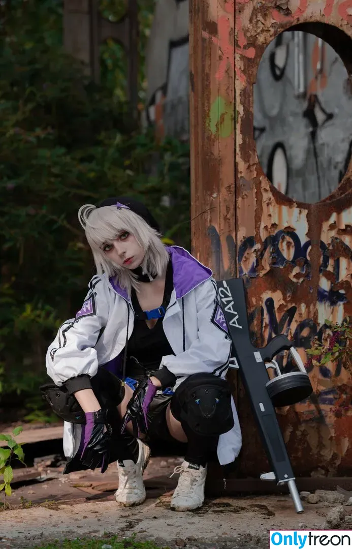 Himeecosplay nude photo #0021 (Himee.lily)