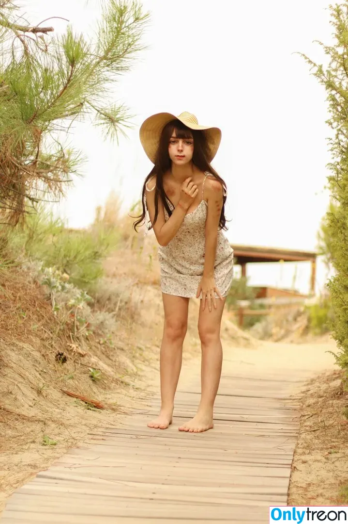 Himeecosplay nude photo #0079 (Himee.lily)