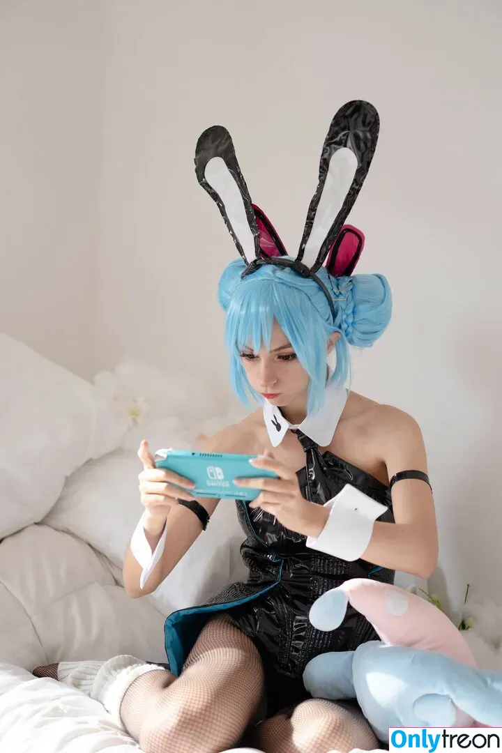 Himeecosplay nude photo #0323 (Himee.lily)