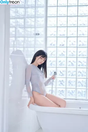 Hinaki335 nude photo #0018