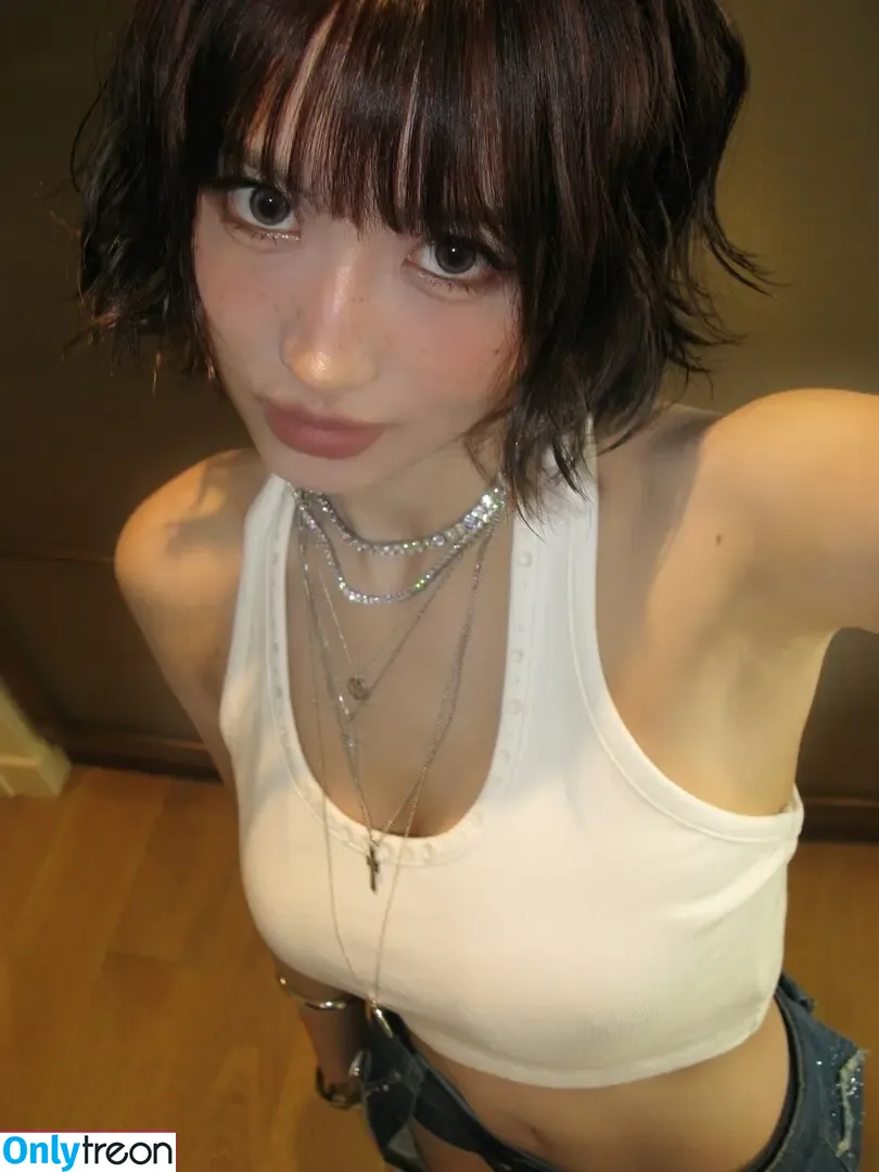 Hirai Momo nude photo #0076 (TWICE / momo)