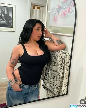Hispanic / Latina Women / dianaMriveraa / dianamrivera_ / dianariveraa nude photo #0931