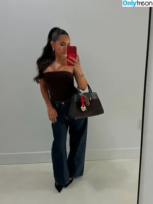 Hispanic / Latina Women / dianaMriveraa / dianamrivera_ / dianariveraa nude photo #0972