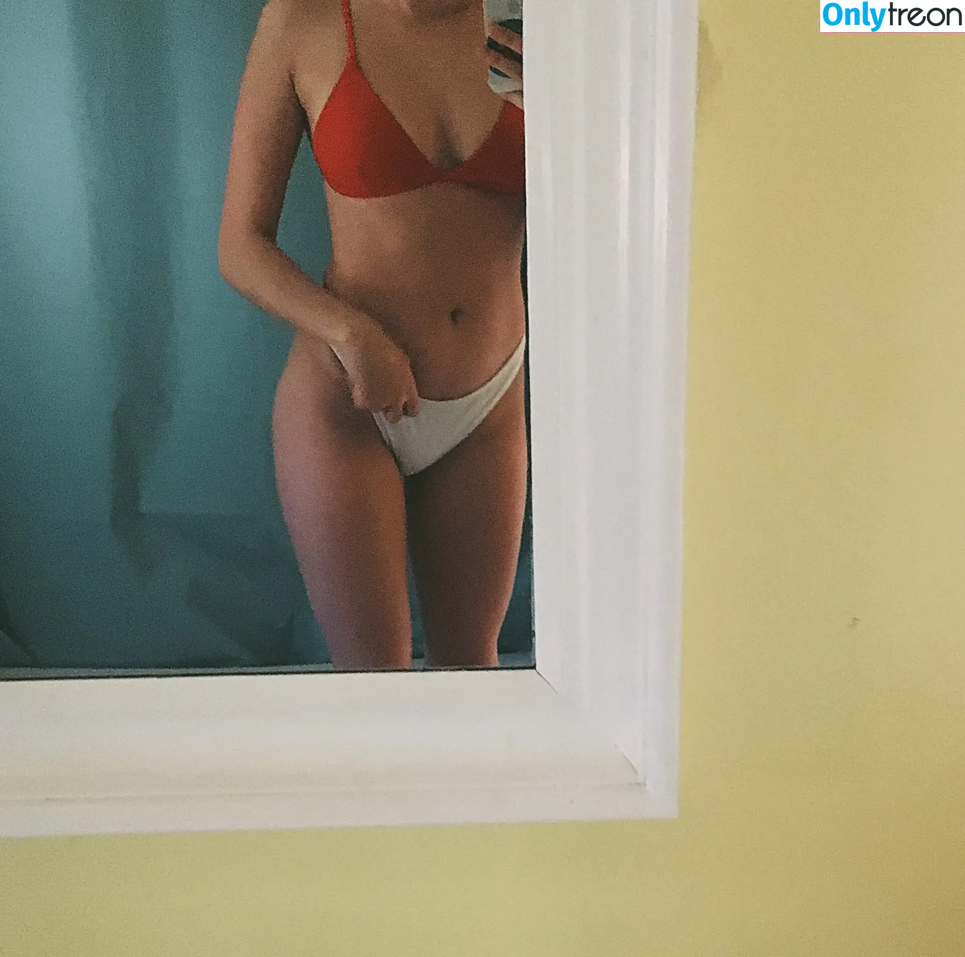 Hitchhikercourtney nude photo #0012 (Hitchhikercourtney)