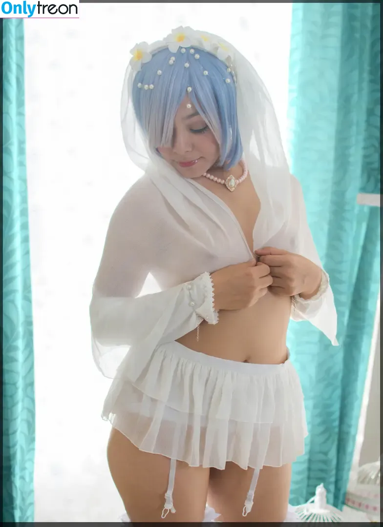 Hitomi Locks nude photo #0070 (hitomi_locks / hitomi_locksofficial)