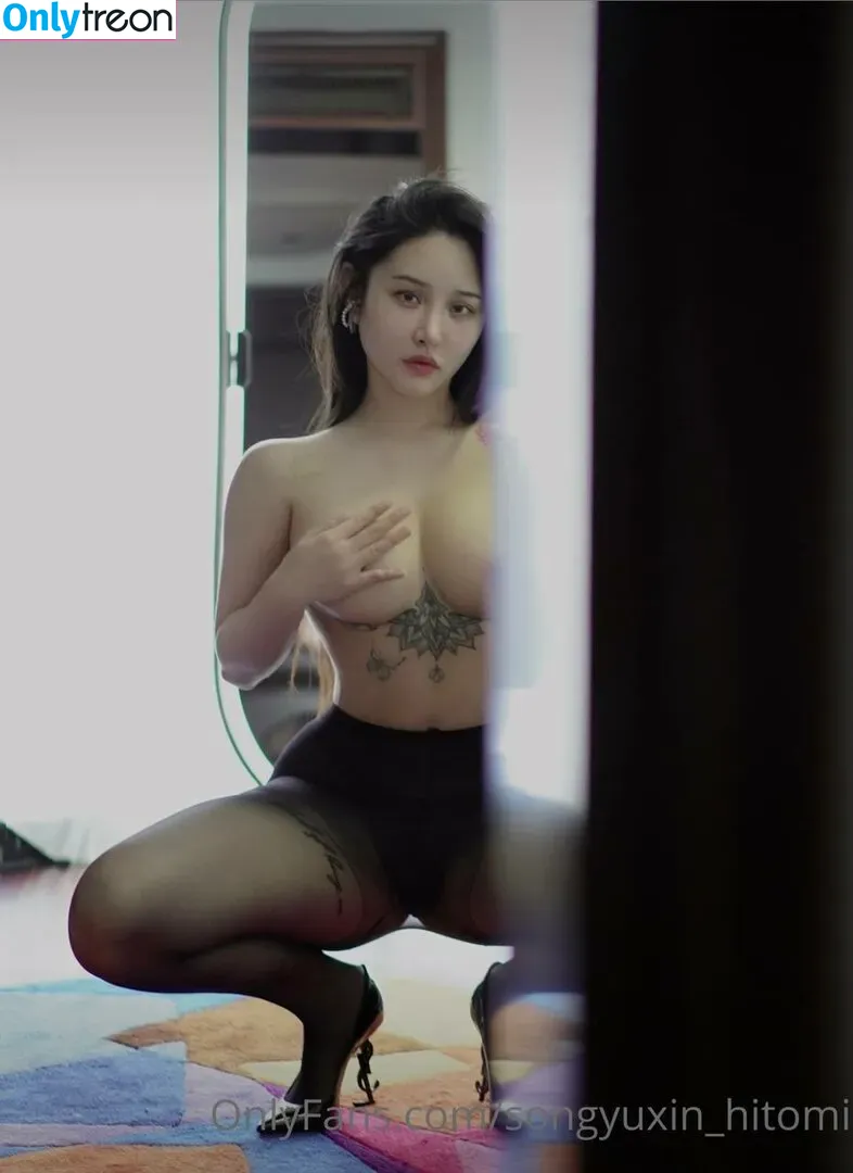 Hitomi Songyuxin nude photo #0104 (Lindsay78690789 / i_am_hitomi_1994)