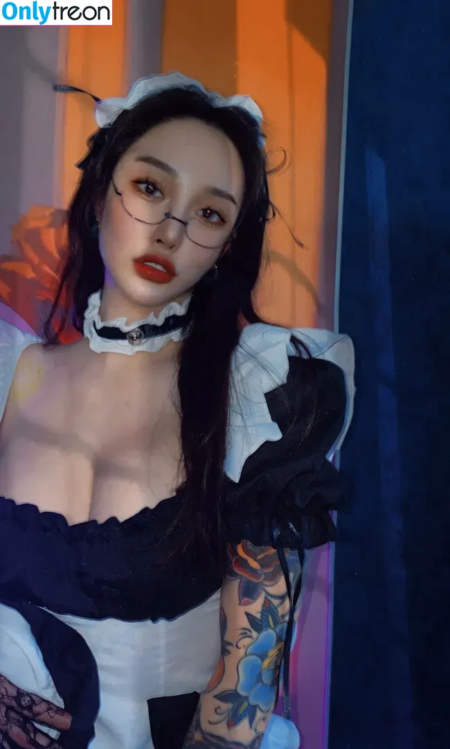 Hitomi Songyuxin nude photo #0337 (Lindsay78690789 / i_am_hitomi_1994)