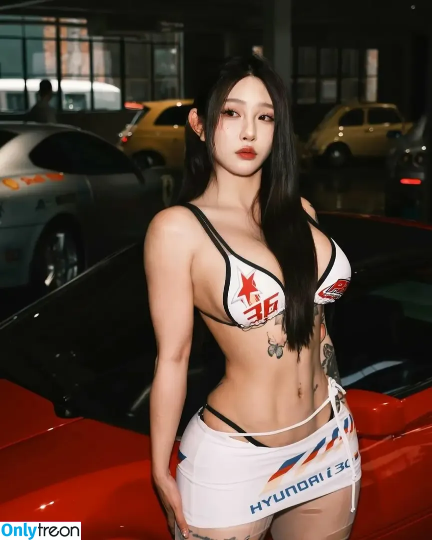 Hitomi Songyuxin nude photo #1162 (Lindsay78690789 / i_am_hitomi_1994)