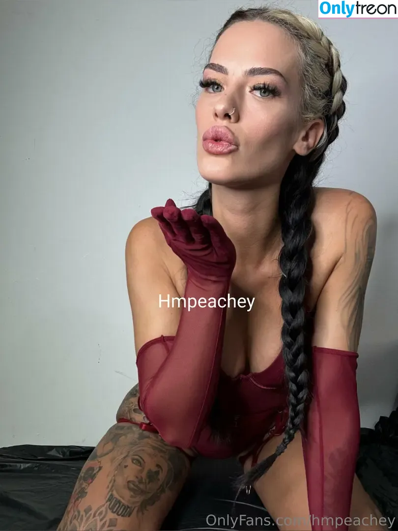 hmpeachey nude photo #0011 (hmpeachey)