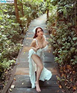 Hoàng Nhân Linh Chi / hoangnhanlinhchii nude photo #0191