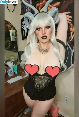  nude photo #0008