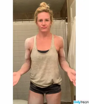 Holly Holm / hollyholm nude photo #0206
