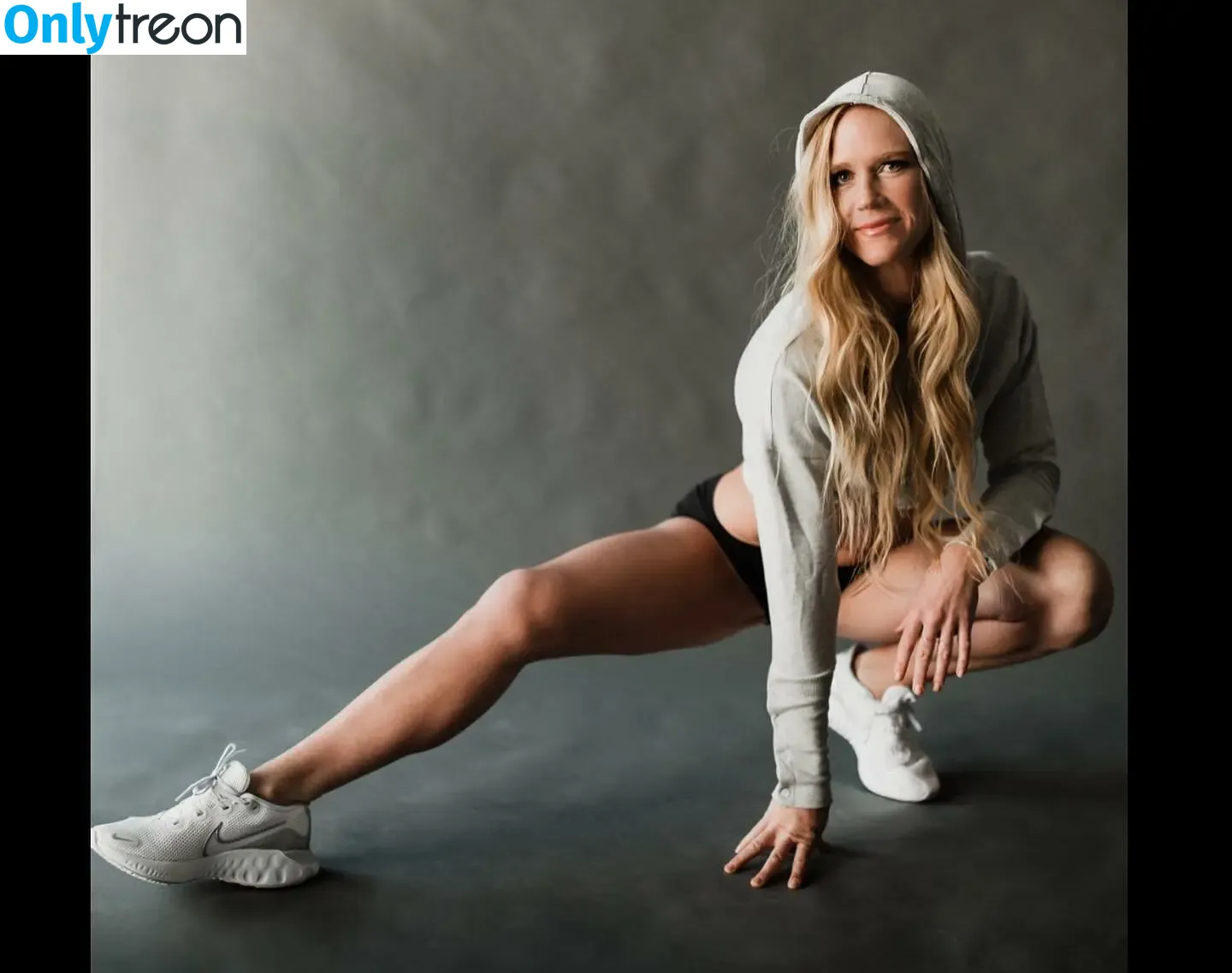 Holly Holm nude photo #0227 (hollyholm)