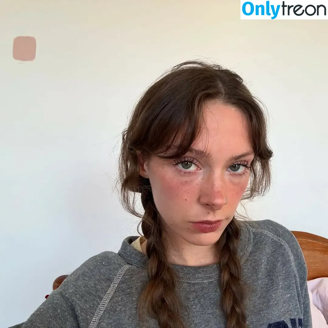 Holly Humberstone nude photo #0015 (hollyhumberstone)