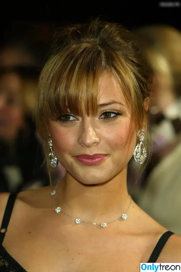 Holly Valance nude photo #0031 (Holly Valance)