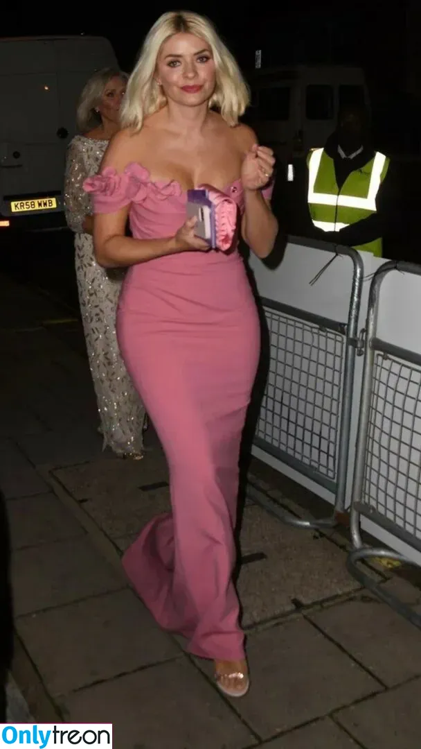 Holly Willoughby nude photo #0025 (hollywilloughby)