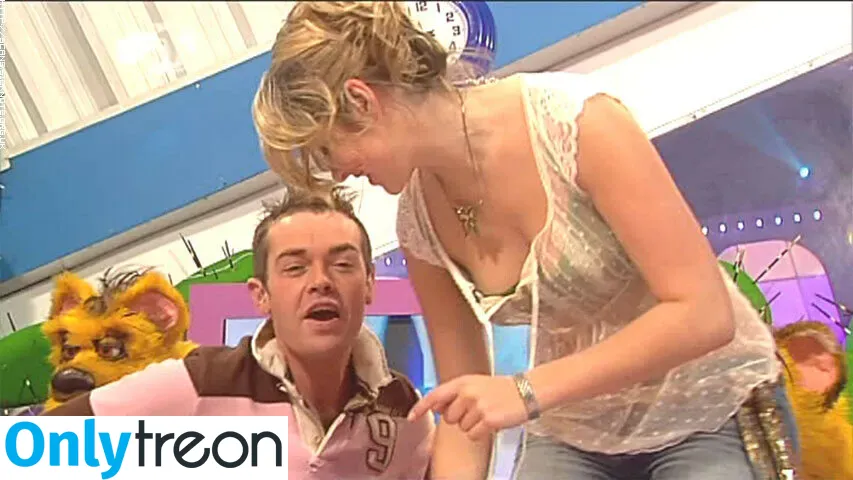 Holly Willoughby nude photo #0033 (hollywilloughby)
