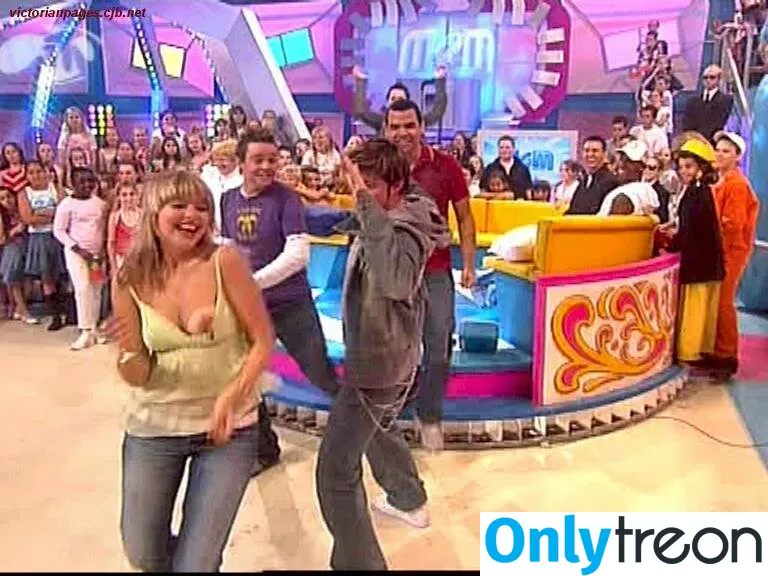 Holly Willoughby nude photo #0034 (hollywilloughby)