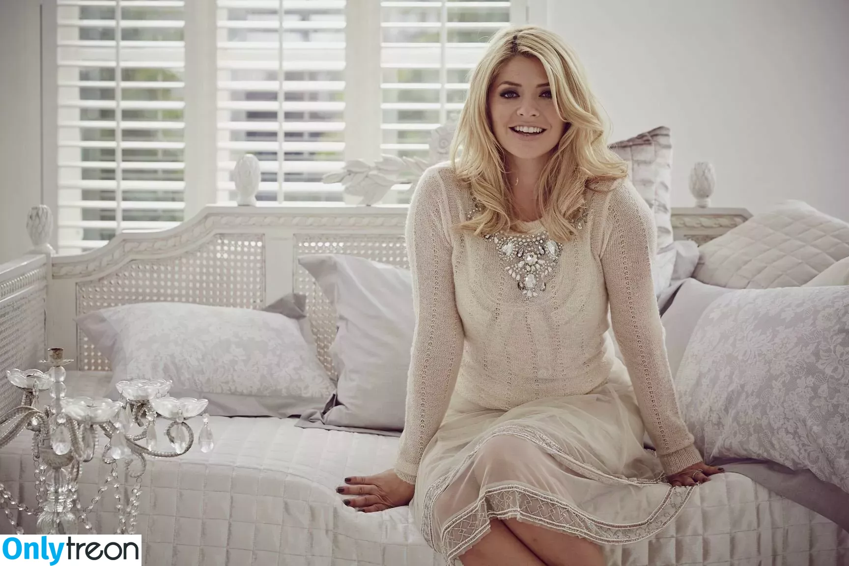 Holly Willoughby nude photo #0307 (hollywilloughby)
