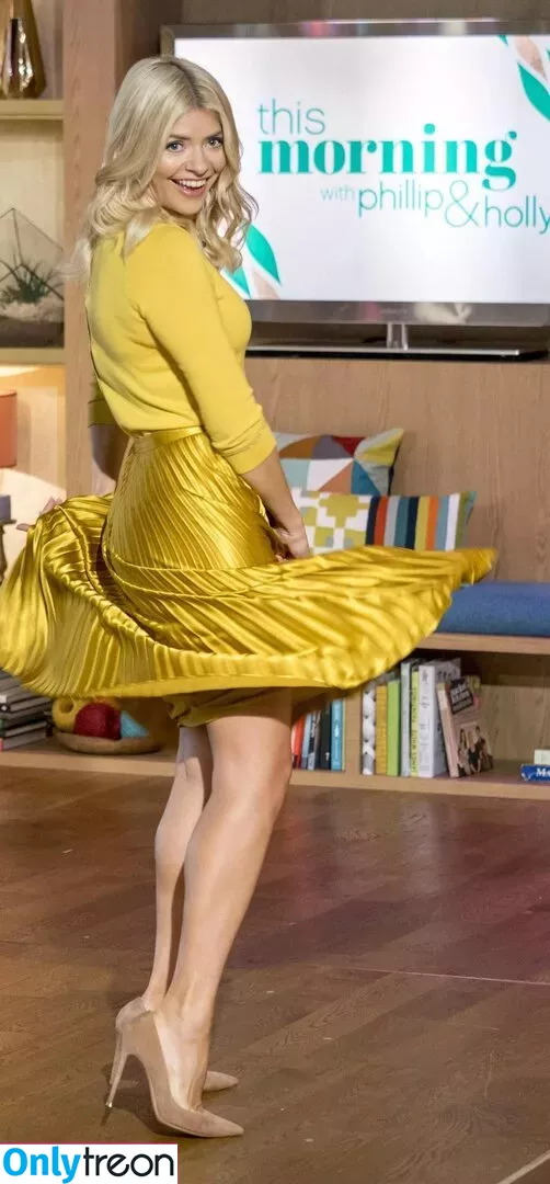 Holly Willoughby nude photo #0343 (hollywilloughby)