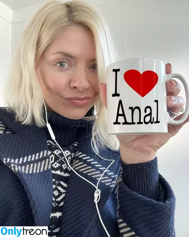 Holly Willoughby nude photo #0377 (hollywilloughby)