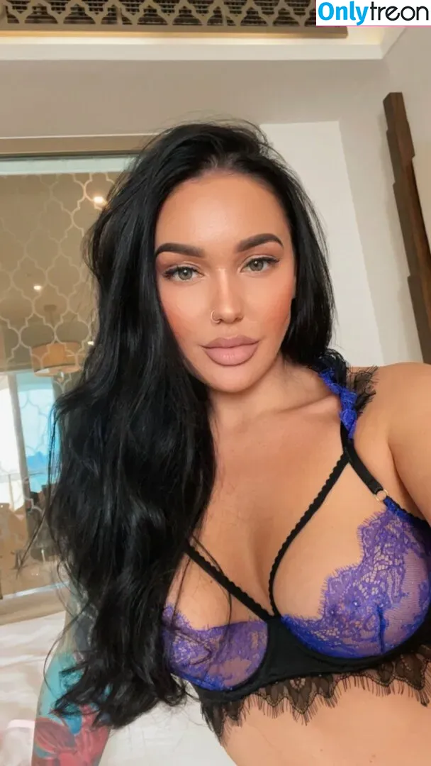 holylovesmolly nude photo #0044 (xmollyelise)
