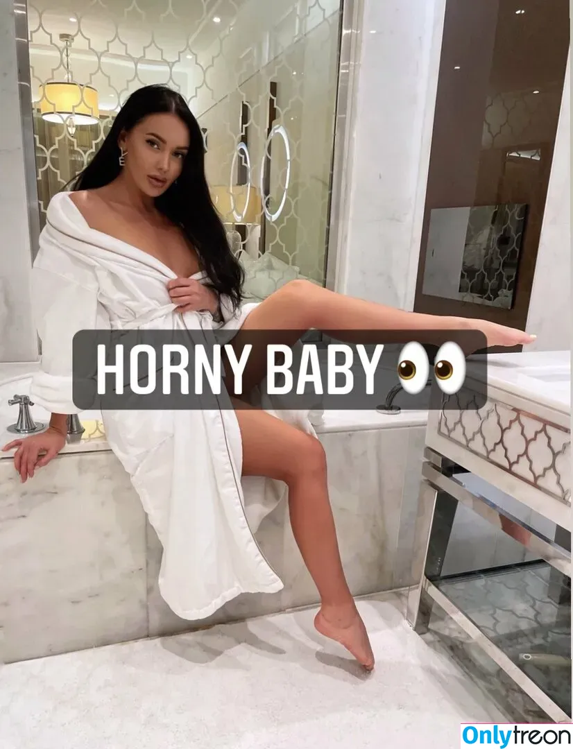 holylovesmolly nude photo #0049 (xmollyelise)