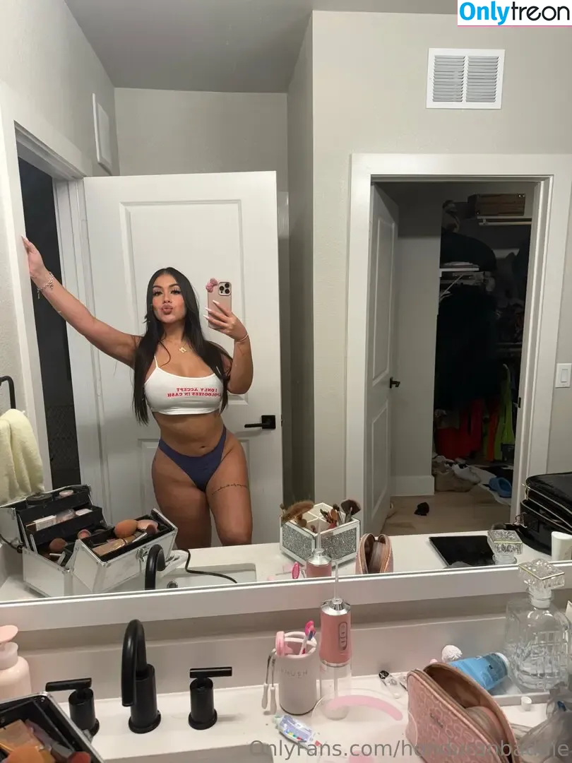 honduranbaddie nude photo #0047 (honduranbaddie)