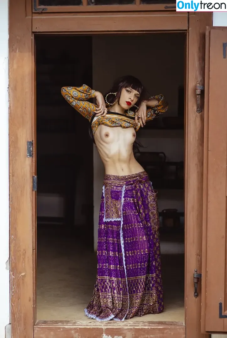 honestlythatsannoying nude photo #0007 (fawnx / tolvajmacskabella)
