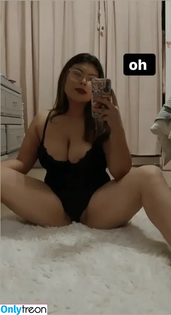 Honeybugg nude photo #0005 (raybug97)