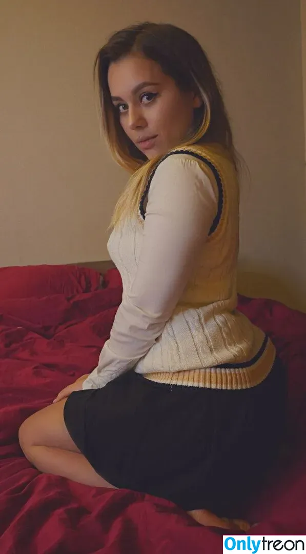 HoneyGirl nude photo #0077 (zzarraffa)