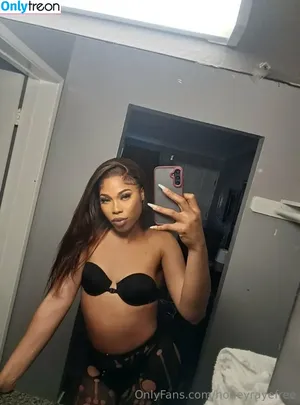  nude photo #0003